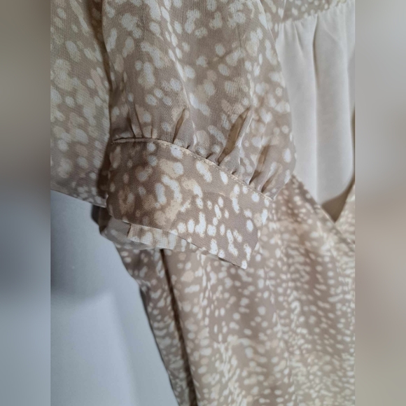 Le Chateau Sheer Blouse with Puff Sleeves XS - Picture 3 of 6